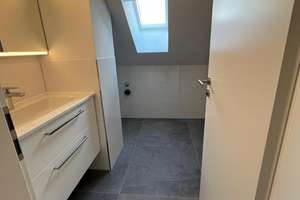 Exklusive 3-Zimmer Penthouse-Wohnung mit Dachloggia in Wiesbaden  – Robert-Koch- Straße 24, 65191 Bierstadt, Wiesbaden – Vorschaubild 10