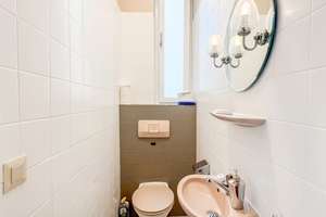 Stilvolle 2-Zimmerwohnung mit EBK und Balkon im beliebten Heusteigviertel! – Immenhofer Straße 4, 70180 Lehen, Stuttgart – Vorschaubild 12