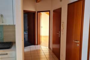 Helle und gemütliche 3-Zimmer-Dachgeschosswohnung mit Balkon, EBK, inkl. TG-Stellplatz in Köln – Frohnhofstr. 104, 50827 Ossendorf, Köln – Vorschaubild 14