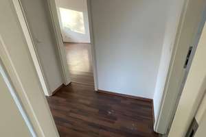 Freistehende helle 3-Zimmer-Wohnung mit Balkon in Bremen – Die vollständige Adresse der Immobilie erhältst du vom Anbieter., 28327 Neue Vahr Südost, Bremen – Vorschaubild 8