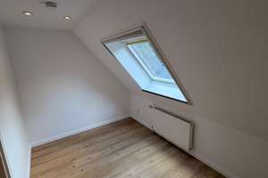 * Wohnen & Arbeiten * Maisonette-Wohnung mit Garten, Kamin, Home-Office & Stellplatz – Eckloßberg 11, 22391 Wellingsbüttel, Hamburg – Vorschaubild 12