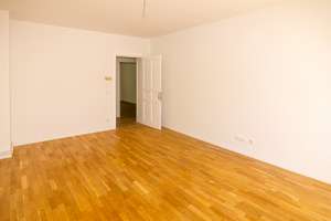 Hochwertig sanierte Altbauwohnung mit Südbalkon in zentraler Lage von Berlin-Friedrichshain – Matternstraße 15, 10249 Friedrichshain, Berlin – Vorschaubild 2