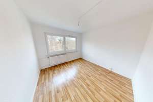 3-Raum-Wohnung mit Balkon am Innenstadtring – Zwickauer Str. 22, 9112 Zentrum, Chemnitz – Vorschaubild 3