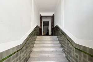 klassische 3 Zimmer-Altbauwohnung mit Balkon und historischem Fischgrätparkett - bezugsfrei – Die vollständige Adresse der Immobilie erhältst du vom Anbieter., 81371 Sendlinger Feld, München – Vorschaubild 3