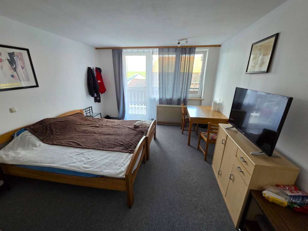 Immobilie in Vohenstrauß - Von RTI: Kapitalanlage - Fünf Möbelierte 1 Zimmer-Appartments mit Balkon ins Grüne! - Bild 1