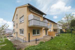 Charmante DHH auf großem Grundstück mit 5 Garagen – Die vollständige Adresse der Immobilie erhältst du vom Anbieter., 75175 Südoststadt, Pforzheim – Vorschaubild 2
