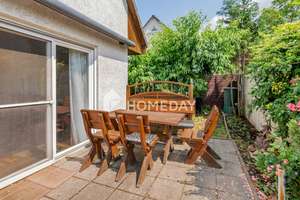 Grünes Refugium mit Wohnkomfort – gepflegtes Haus mit Terrasse und Garage in gefragter Lage – Die vollständige Adresse der Immobilie erhältst du vom Anbieter., 12524 Altglienicke, Berlin – Vorschaubild 2