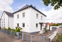 Außenansicht - Straßenseite