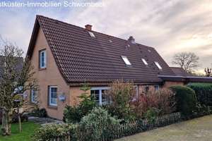 Reserviertes, schönes, Einfamilienhaus in bevorzugter Wohnlage! – Die vollständige Adresse der Immobilie erhältst du vom Anbieter., 25746 Lohe-Rickelshof – Vorschaubild 2