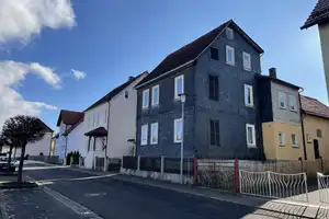 Macher-Domizil in BestLage SchleuSinGens / Platz & Potenzial für Durchstarter – Vogelhofstr. 7, 98553 Hildburghausen (Kreis) – Vorschaubild 4