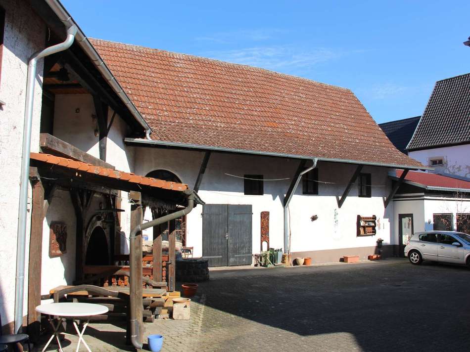 Seitengebäude rechts