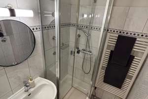 Stilvolle 3- Zimmer Wohnung mit TG- Stellplatz in Krefeld- City – 47798 Stadtmitte, Krefeld – Vorschaubild 9