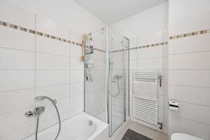 Gründerzeit-Altbau – bezugsfreie 4-Zimmer-Wohnung mit Balkon im Herzen der Bonner Südstadt – Die vollständige Adresse der Immobilie erhältst du vom Anbieter., 53113 Südstadt, Bonn – Vorschaubild 7