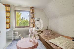 Sanierertraum mit Pool – zuerst anpacken, dann abtauchen.
Wohnen in beliebter Lage! – 44359 Mengede (Ortsteil), Dortmund – Vorschaubild 13