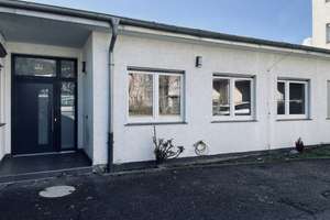 Moderne Erdgeschosswohnung mit eigenem Eingang, Einbauküche und Ankleidezimmer – Rollbühlstraße 89, 68309 Käfertal, Mannheim – Vorschaubild 9