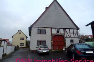 Wohnhaus mit Garagen und großer Grünfläche! – Die vollständige Adresse der Immobilie erhältst du vom Anbieter., 34388 Trendelburg – Vorschaubild 1