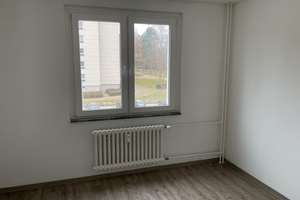 Sehr schöne 2-Zimmer Wohnung mit Balkon in Bielefeld Baumheide – Schlehenweg 18, 33609 Heepen, Bielefeld – Vorschaubild 2