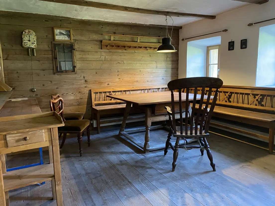 Immobilie in Gangkofen - Historischer Vierseithof mit großem Garten, altem Baumbestand und kultureller Geschichte - Bild 9