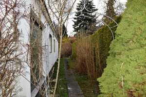 Abriss mit Neubebauung 
oder komplette Sanierung notwendig - 
Haus v. 1968, schöne Gartenanlage! – Berlin – Vorschaubild 7