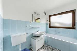 Modernisierte 3-Zimmer-Wohnung mit neuer Einbauküche & Balkon in Heilbronn-Sontheim – 74081 Sontheim, Heilbronn – Vorschaubild 4