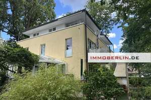 IMMOBERLIN.DE - Toplage! Großzügige Wohnung mit Südwestterrasse, Wintergarten, Kamin & Garten