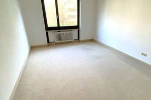 schöne Wohnung mit gutem Grundriss, zentrumsnahe ruhige Lage im LÖSCH-PARK ... – Die vollständige Adresse der Immobilie erhältst du vom Anbieter., 86153 Jakobervorstadt-Nord, Augsburg – Vorschaubild 7