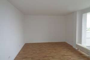 Genießen Sie das Wohnen mit Fernblick! Renovierte 3 Zimmer im 16. OG mit 2 Balkone + Aufzug – Kurt-Schumacher-Straße 12, 38102 Viewegsgarten-Bebelhof, Braunschweig – Vorschaubild 4