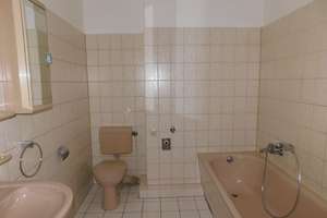 Helle 2 Zimmer Wohnung mit Balkon – Wittekindstraße 2 a, 27570 Geestemünde, Bremerhaven – Vorschaubild 3