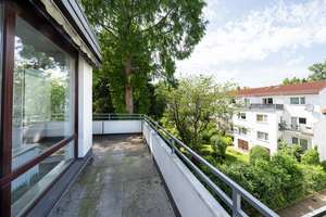 Schwachhausen: oberste Etage, gut aufgeteilte 3-4  Zimmerwohnung mit Lift, gr. Balkon u. TG-SP – Die vollständige Adresse der Immobilie erhältst du vom Anbieter., 28211 Gete, Bremen – Vorschaubild 4