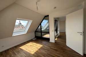 EXCLUSIV! Kernsanierte Maisonette-Wohnung 4 ZKB mit Aufzug in Mannheim City – Mannheim – Vorschaubild 1