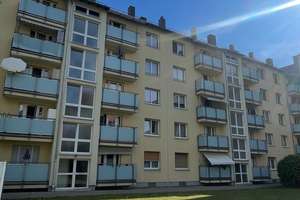 renov. 3 Zi. Familienwohnungen mit 2 Balkonen – Gertrudstrasse 19-23, 90429 Eberhardshof, Nürnberg – Vorschaubild 1