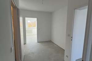 Helle Wohnung mit großzügigem Grundriss // 3.OG links - WBS erforderlich! – Stralsunder Ring 7, 38444 Westhagen, Wolfsburg – Vorschaubild 4