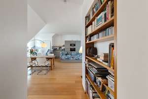 Urbanes Leben vor der Tür, entspannte Ruhe darüber – großzügiges Wohnen mit sonnigen Dachterrassen“ – Die vollständige Adresse der Immobilie erhältst du vom Anbieter., 20146 Rotherbaum, Hamburg – Vorschaubild 7