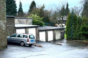 NEUER PREIS! 3 Wohnungen, 1 Gewerbe, 2 Werbetafeln, 5 Garagen.... suchen neuen Eigentümer – Die vollständige Adresse der Immobilie erhältst du vom Anbieter., 42551 Velbert-Mitte, Velbert – Vorschaubild 2