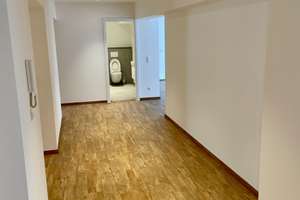 Erstbezug nach Kernsanierung – Exklusive Stadtwohnung mit Aufzug direkt in die Wohnung in bester Inn – Die vollständige Adresse der Immobilie erhältst du vom Anbieter., 56068 Altstadt, Koblenz – Vorschaubild 4