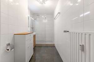 Helle 3-Zimmer-Wohnung in bester Lage von Solln – Die vollständige Adresse der Immobilie erhältst du vom Anbieter., 81479 Solln, München – Vorschaubild 13