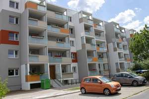 In der Herrichtung! Große 2-Zimmerwohnung mit Dusche, Wanne und Balkon – Saalering 3, 6120 Heide-Nord/Blumenau, Halle (Saale) – Vorschaubild 3
