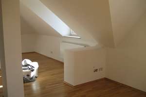 **Sendling**möblierte 2,5-Zimmer DG-Wohnung mit offener Küche**EBK **Duschbad**Keller** – Hofmannstr. 20, 81379 Obersendling, München – Vorschaubild 3