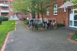 Helle 4,5 Zimmer-Penthaus-Wohnung miit Sonnenbalkon in Oberkassel/Lörick – Die vollständige Adresse der Immobilie erhältst du vom Anbieter., 40547 Lörick, Düsseldorf – Vorschaubild 24