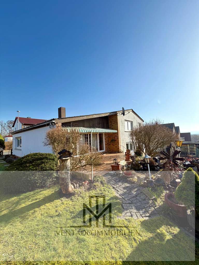 Immobilie in Schwalmstadt - Attraktives Einfamilienhaus mit großzügigem Grundstück in ruhiger Lage von Schwalmstadt - Bild 0