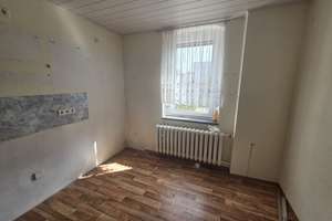 Charmante Doppelhaushälfte mit Potenzial in Limbach-Oberfrohna! – Die vollständige Adresse der Immobilie erhältst du vom Anbieter., 9212 Limbach-Oberfrohna – Vorschaubild 6