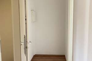 zwei vermietete 2 Zi + Dachbodenanteil als Ausbaureserve in 2 Familienhaus mit Garten – Die vollständige Adresse der Immobilie erhältst du vom Anbieter., 30519 Waldheim, Hannover – Vorschaubild 4