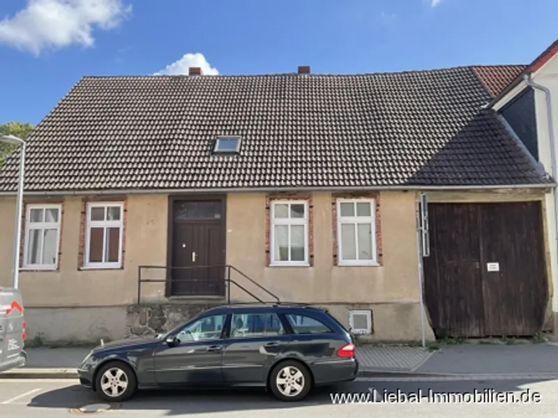 Zentrale Lage, viel Fläche, teilweise schon entkernt !!!, Mecklenburgische Seenplatte Kreis – Bild 3