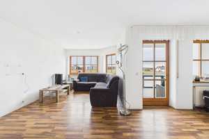 Charmantes Reihenmittelhaus mit Wintergarten, Einliegerwohnung und unverbaubarem Blick in Altdorf – Landshut (Kreis) – Vorschaubild 7