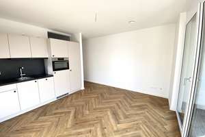Heller Süd-Balkon direkt zwischen Marktplatz Adlershof und S-Bahn, mit EBK! – Florian-Geyer-Str 111, 12489 Adlershof, Berlin – Vorschaubild 8