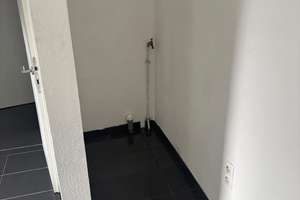 Geräumiges und neuwertiges 4-Zimmer-Haus mit gehobener Innenausstattung zur Miete in Krefeld – 47804 Kempener Feld/Baackeshof, Krefeld – Vorschaubild 10