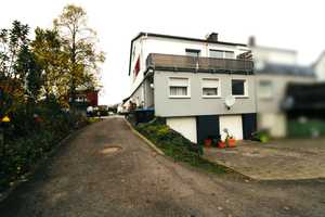 Gepflegtes Mehrfamilienhaus in Arnsberg-Bruchhausen. – Hochsauerlandkreis – Vorschaubild 1