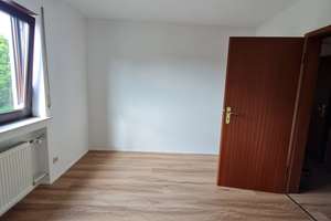 Helle  3-Zimmer-Wohnung mit Balkon in zentraler Lage von Karlsruhe-Grötzingen zu vermieten  – Bruchwaldstraße 60, 76229 Grötzingen, Karlsruhe – Vorschaubild 16