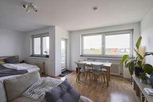 Lichtdurchflutete Eigentumswohnung mit großem Sonnenbalkon und gemütlicher Loggia zentral in Nippes – Die vollständige Adresse der Immobilie erhältst du vom Anbieter., 50733 Nippes (Ortsteil), Köln – Vorschaubild 3