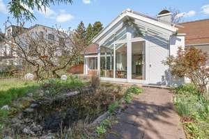 Bezugsfrei! Ruhiges Einfamilienhaus mit großem Garten! Provisionsfrei! – Rudhartstr. 52, 80999 Untermenzing, München – Vorschaubild 1
